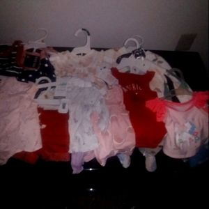 Newborn outfits 3-6months